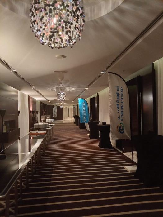 Feather flag in a hotel hallway