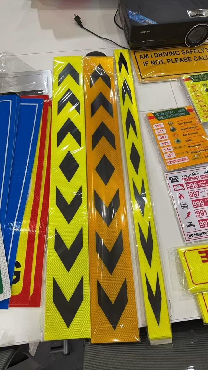 Reflective chevron safety stickers for vehicles